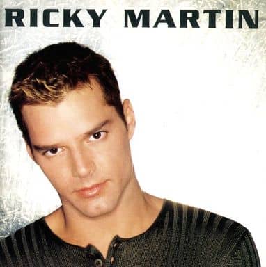 Ricky Martin + 12 Bonus Postcards