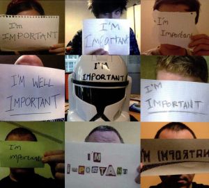 We're Important And We Keep The City Running. We're Important， We're Important， We're Important... [CD] eaststrikewest