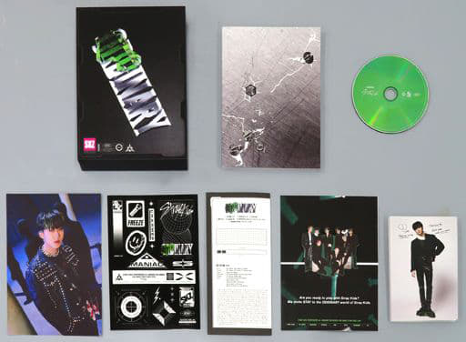 Stray Kids Mini Album 6th ミニアルバム - ODDINARY (ランダムバージョン) (通常版) [CD] Stray Kids