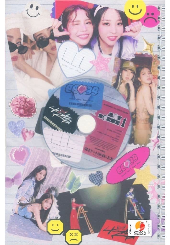 Act 1， Scene 1 - incl. 124pg Booklet， Ticket， Postcard， Mini-Poster， Poster， Sticker + 2 Photocards [CD] Mamamoo+